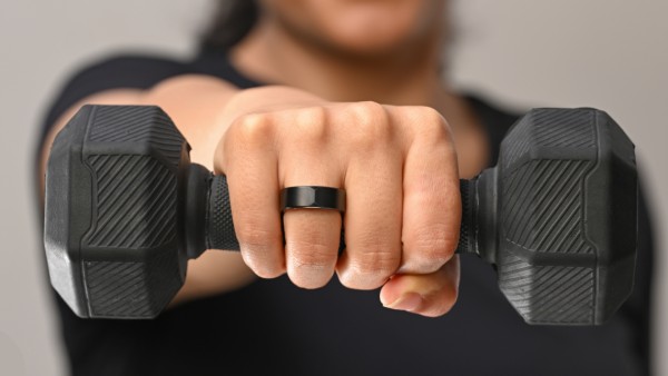 czym handlowac 2026 2 Smart Ring to to, czym handlować w internecie z zyskiem. Źródło: Gabit.com